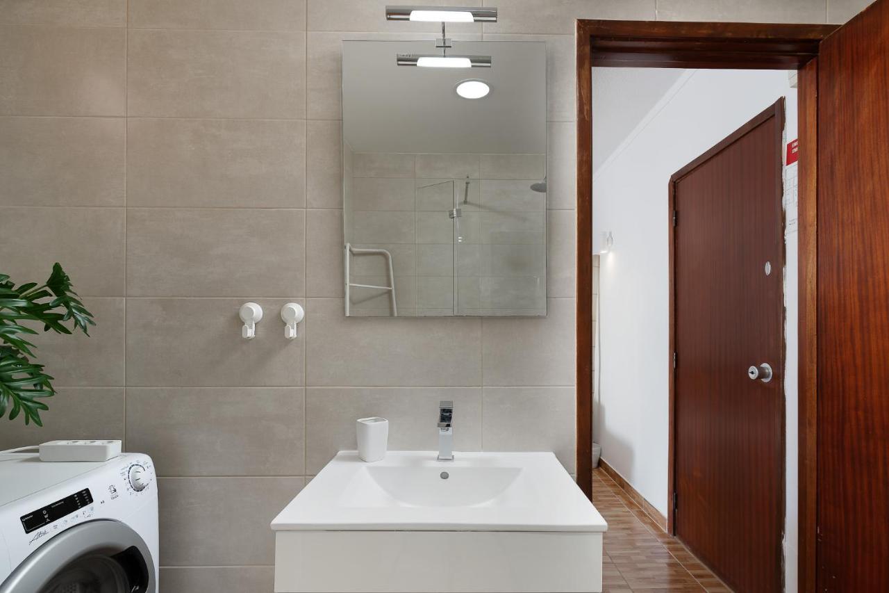 Praia Da Rocha Apartment By Lovelystay Portimão Exterior photo